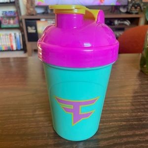 Gfuel FaZe Neon shaker